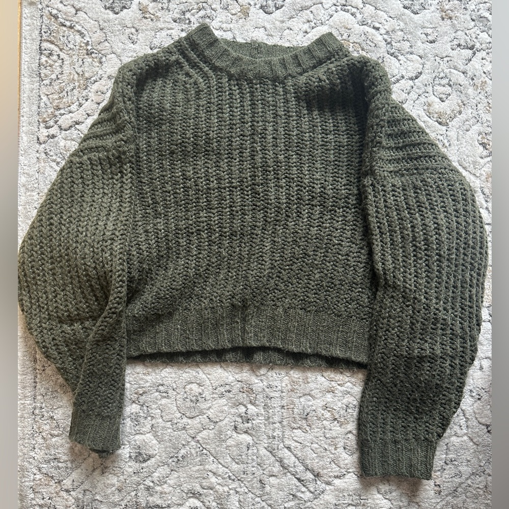 American eagle cropped sweater